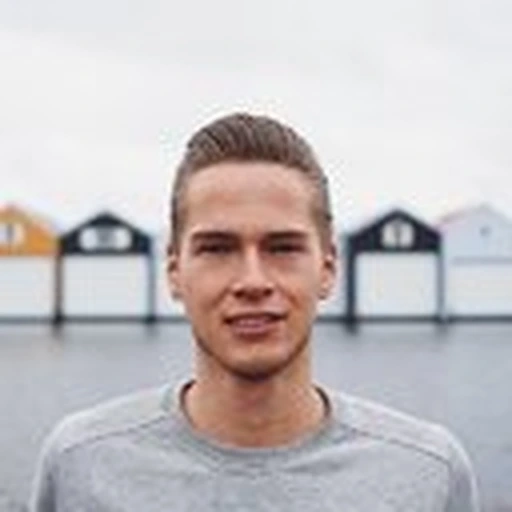 Jan L.